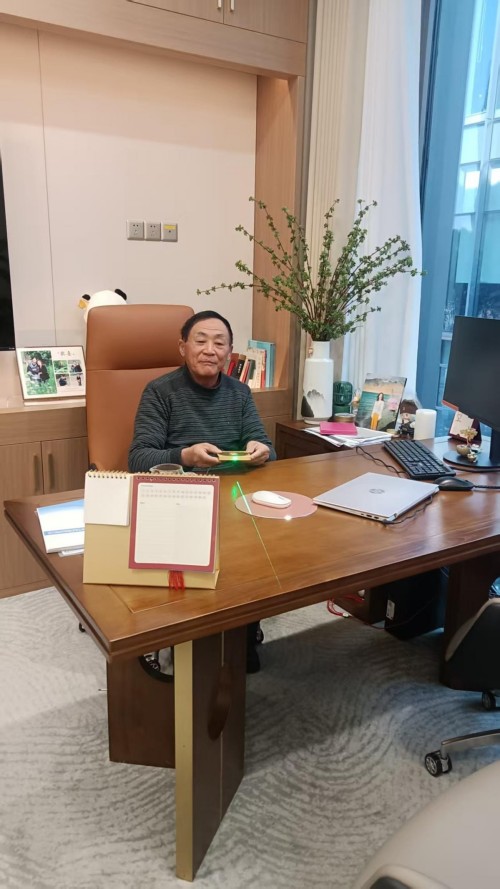 以毕生践行传承用国学点亮时代 -记国学传承大使方来柱